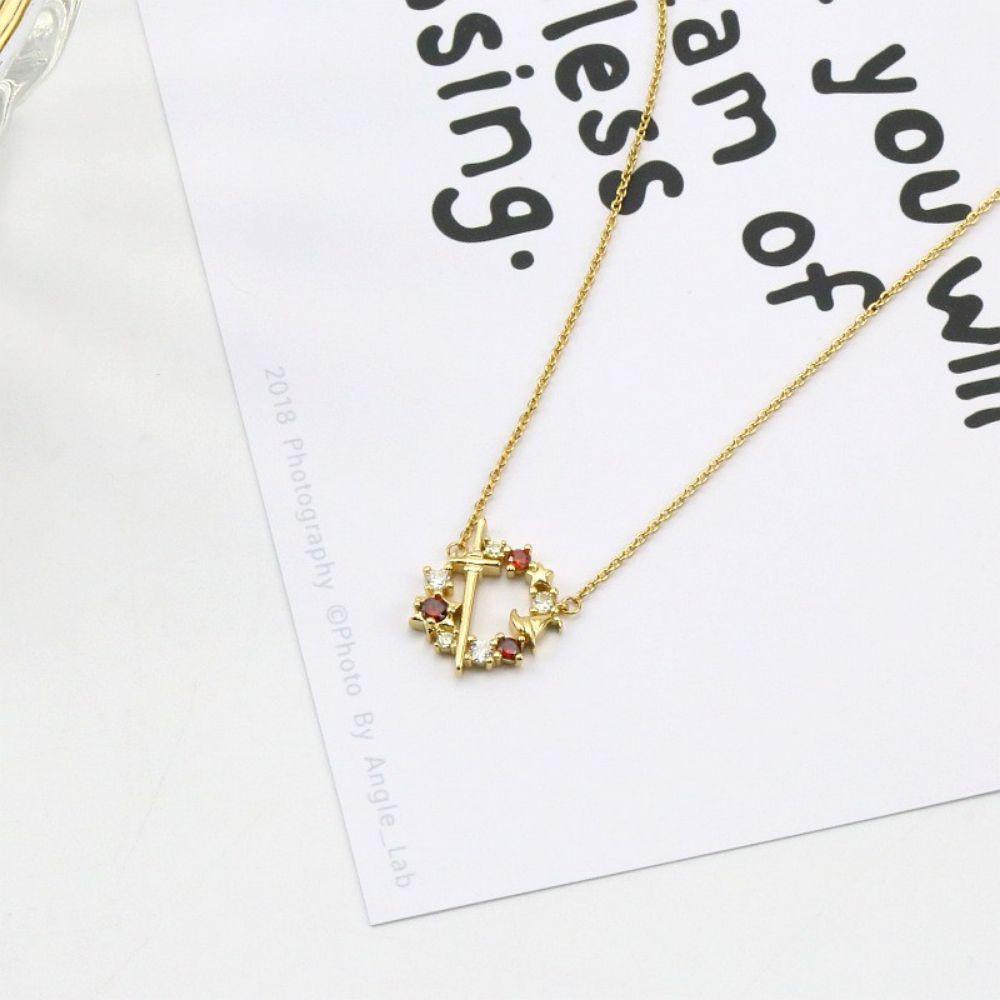 Vòng cổ Mặt Hình Nón Phân Loại Phim JARRED