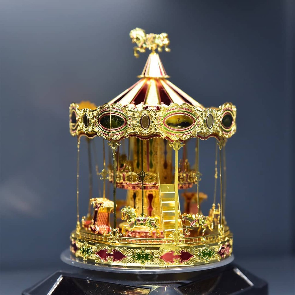 MÔ HÌNH 3D KIM LOẠI LẮP RÁP VÒNG XOAY NGỰA GỖ MERRY GO ROUND