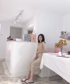 Váy hở lưng (ORDER)