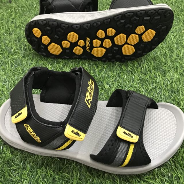 Sandal nam nữ quai hậu