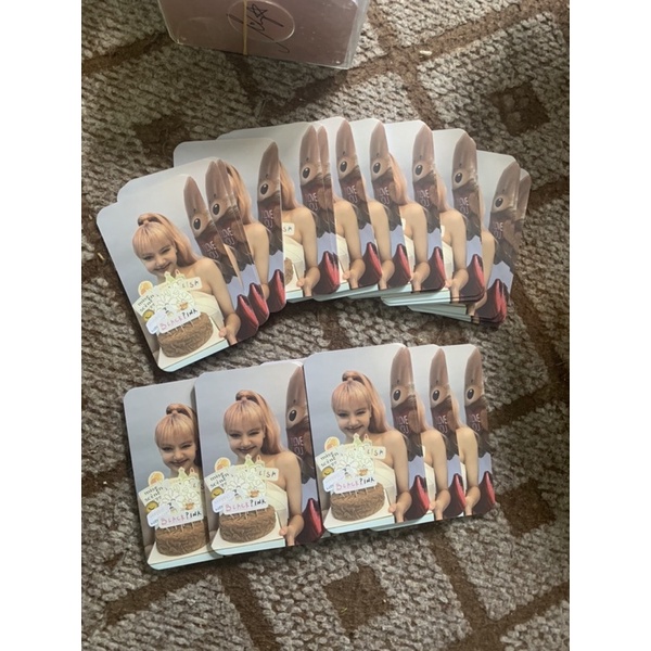 card gom in lisa không chính thức