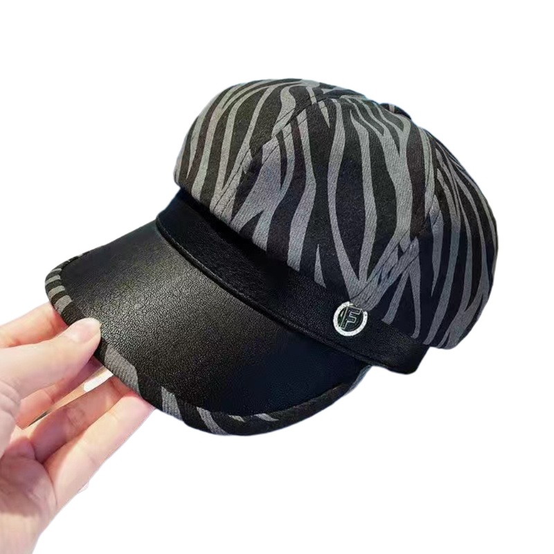 Nón Beret Họa Tiết Ngựa Vằn Đính Đá Thời Trang Retro Anh Quốc