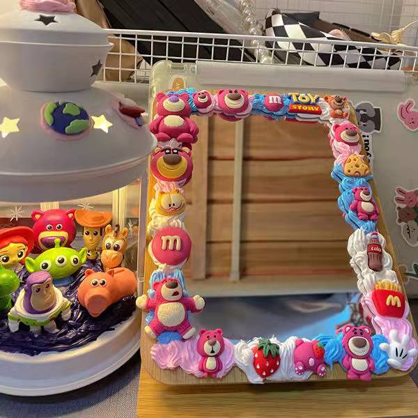 Gương trang điểm để bàn/ Kem dưỡng da/ Phụ kiện trang trí gương trang điểm