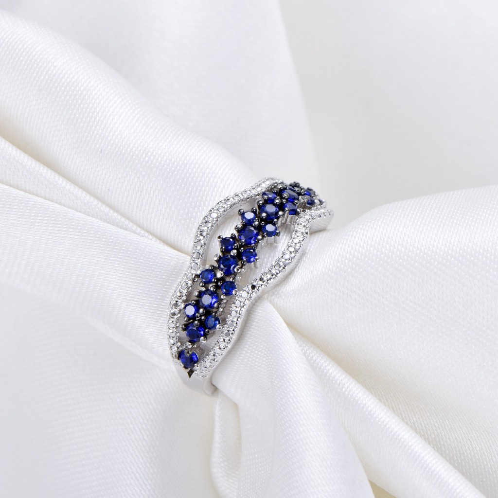 Nhẫn mạ bạc 925 đính đá sapphire sang trọng