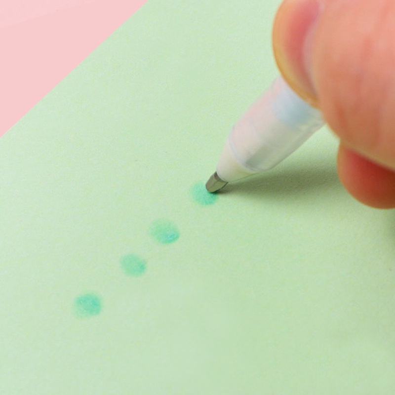 Bút Keo Với Màu Độc Đáo