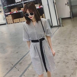 Đầm sơ mi cổ trụ sọc đen kèm belt đen