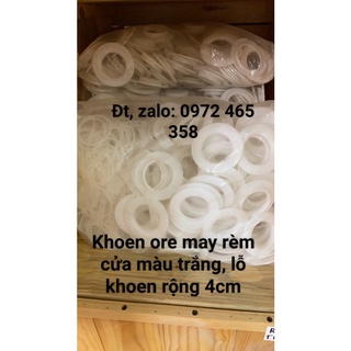 “khoen ore may rèm cửa màu trắng”