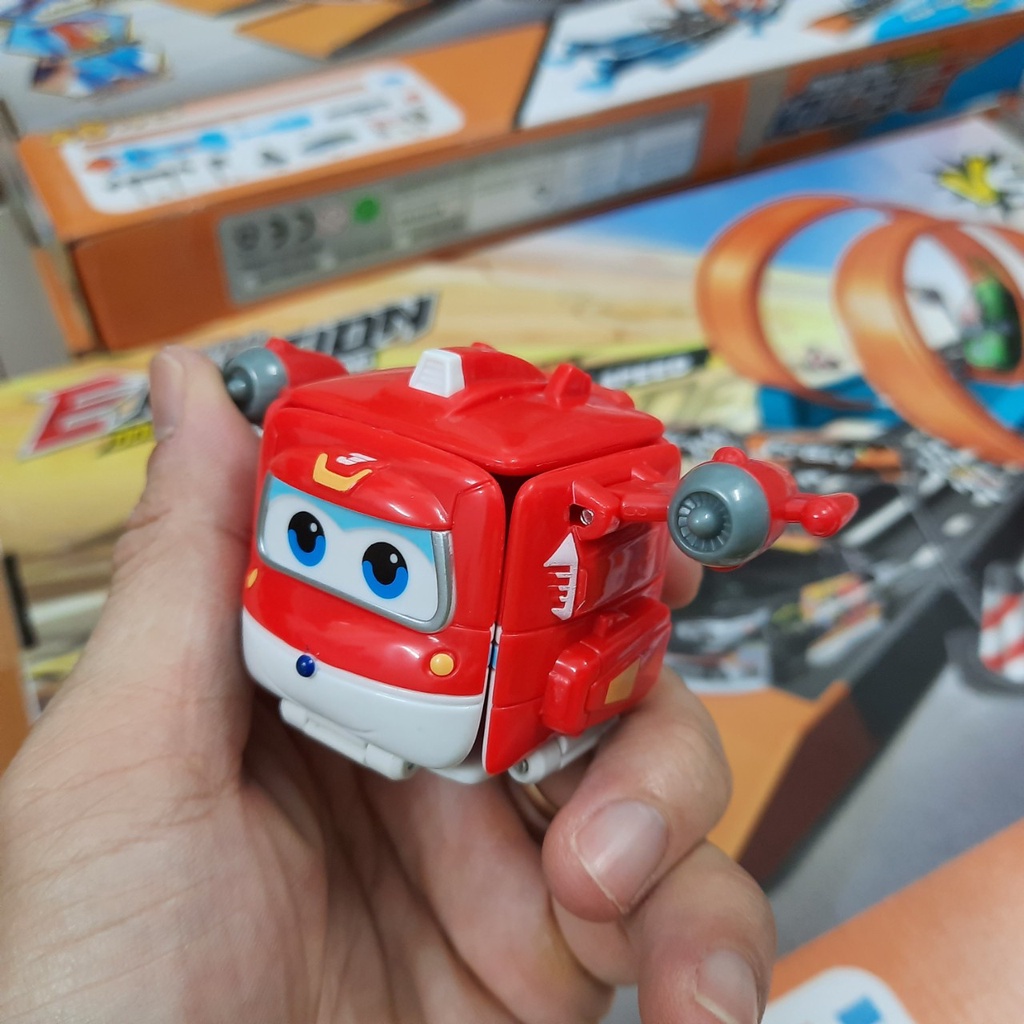 Mô hình super wings 2 trong 1 hộp giao hàng nhân vật Jet tia chớp đồ chơi trẻ em đội bay siêu đẳng