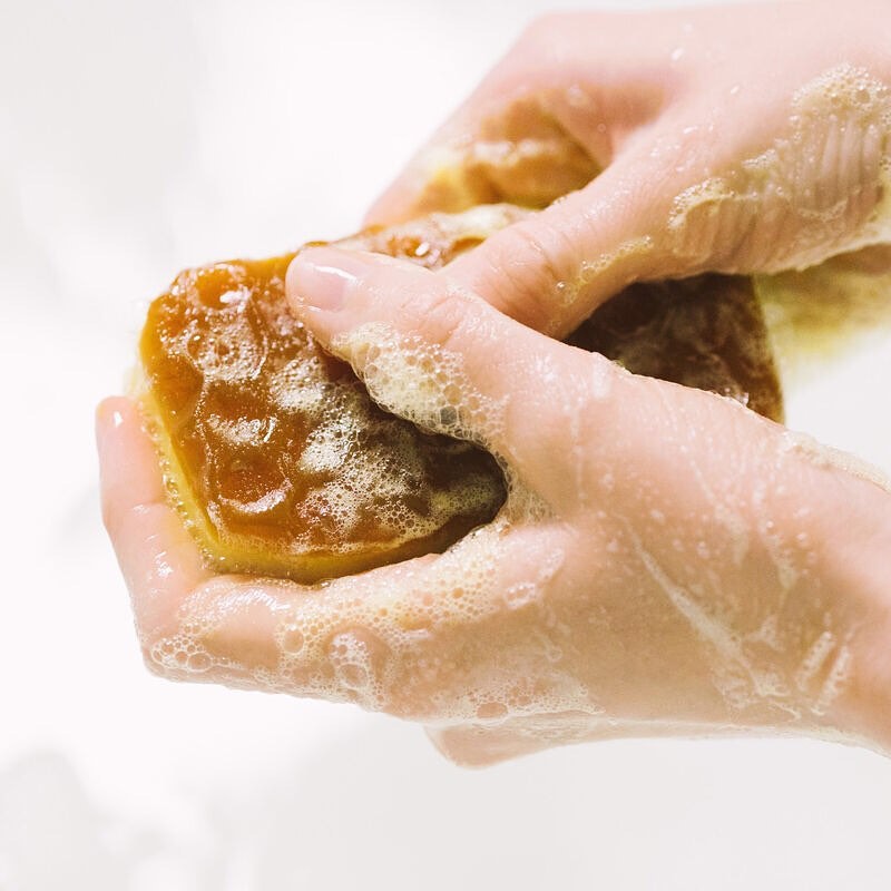 Bánh xà phòng LUSH - Honey I Washed The Kids soap | BigBuy360 - bigbuy360.vn