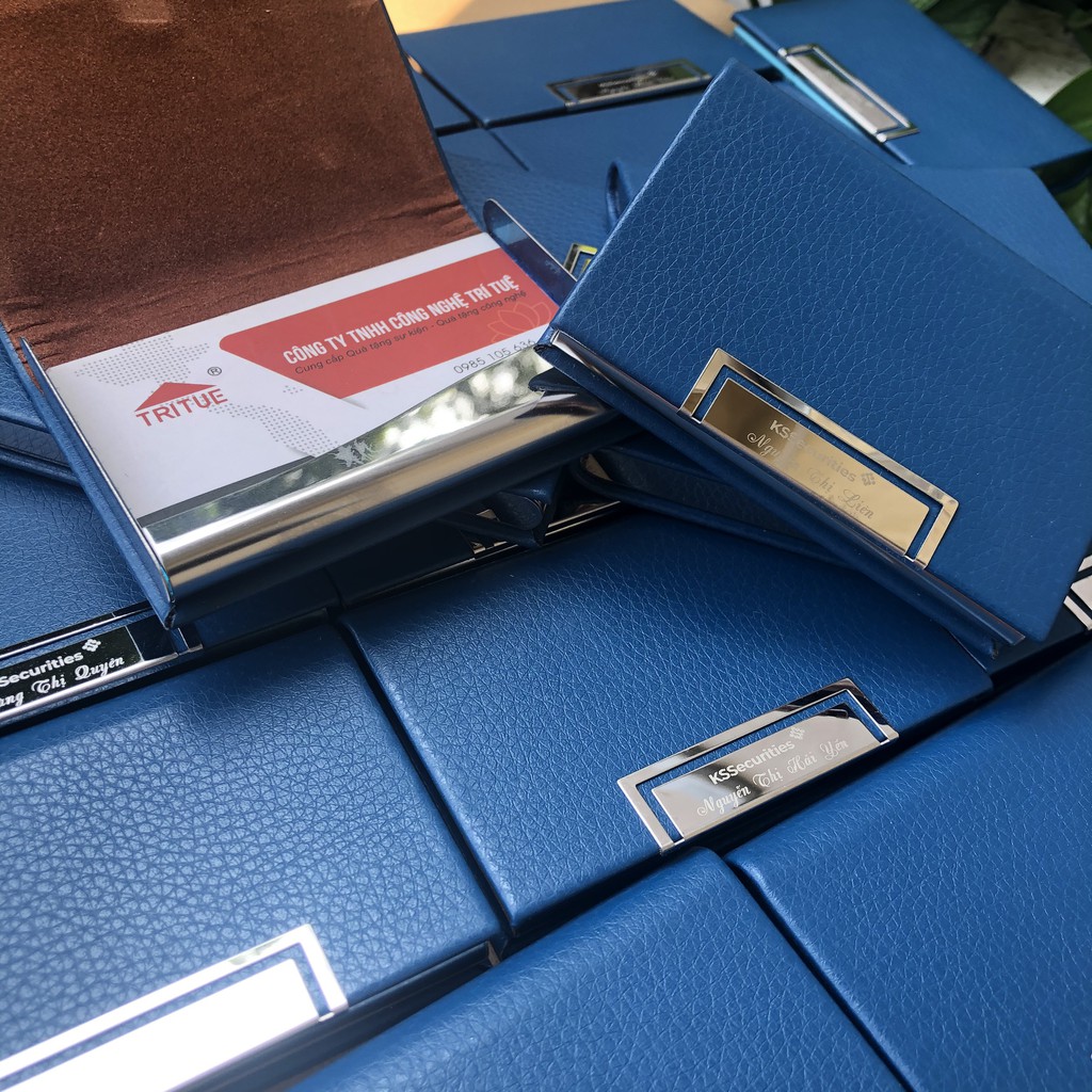 Đặt khắc tên hộp đựng card visit, thẻ ATM, name card giá rẻ nhất shope khắc tên