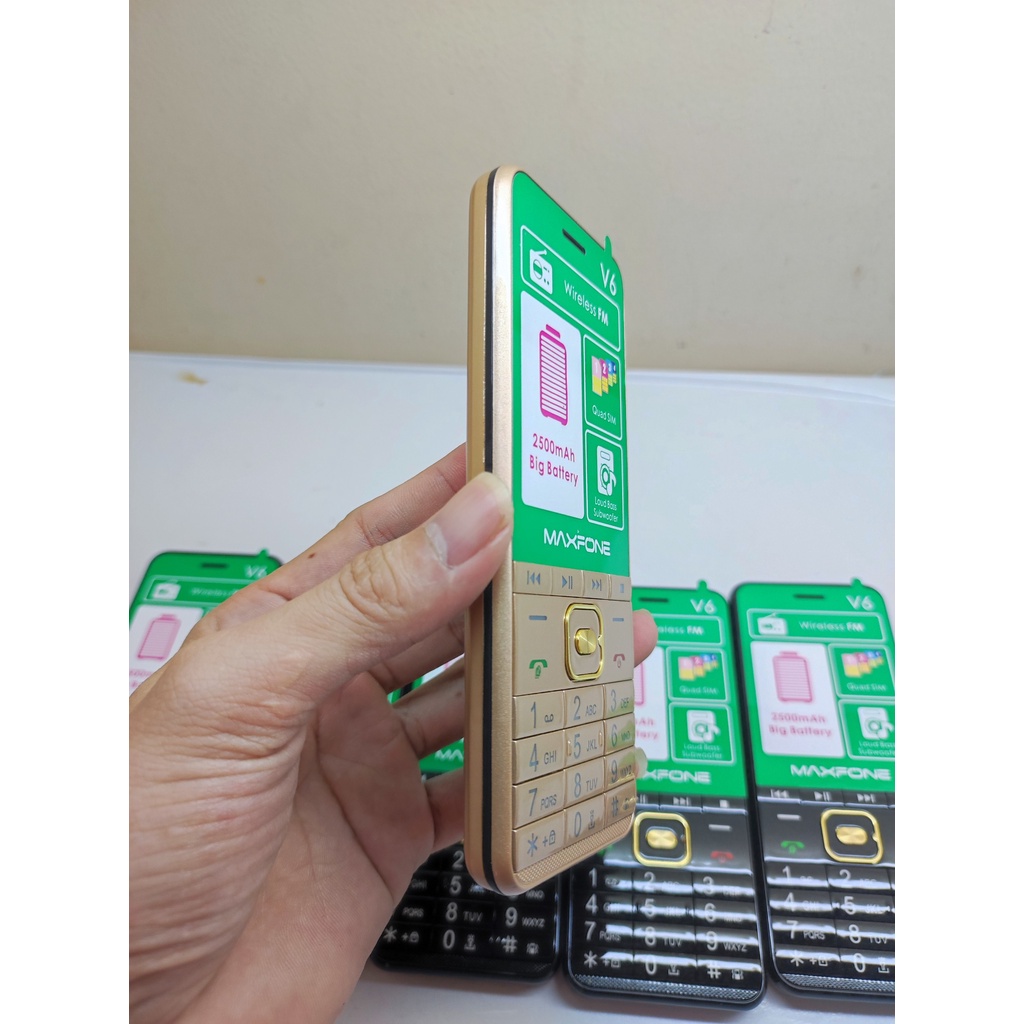 Điện thoại 4 Sim MaxFone V6/V12  pin khủng loa to điện thoại cho người già bảo hành 12 tháng