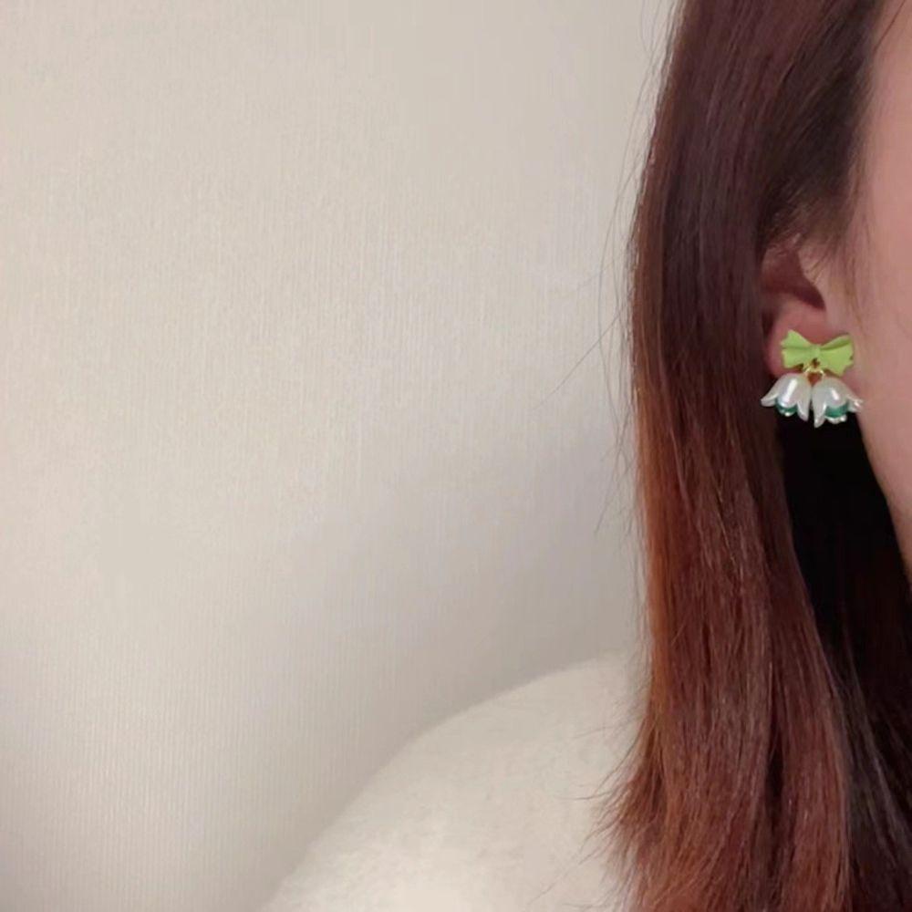 Bông Tai Hình Chuông Hoa Tulip Màu Ngà Sang Trọng Phong Cách Hàn Quốc Thời Trang Xuân Hè Cho Nữ