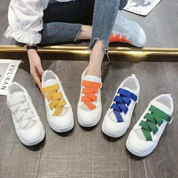 Giày Thể Thao Dây Màu