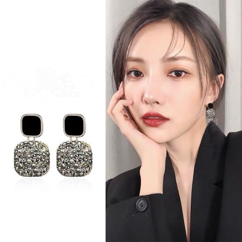Bông Tai Hình Tròn Họa Tiết Mặt Tròn Phong Cách Hàn Quốc Đơn Giản Thời Trang Cho Nữ