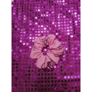 dây buộc tóc scrunchies