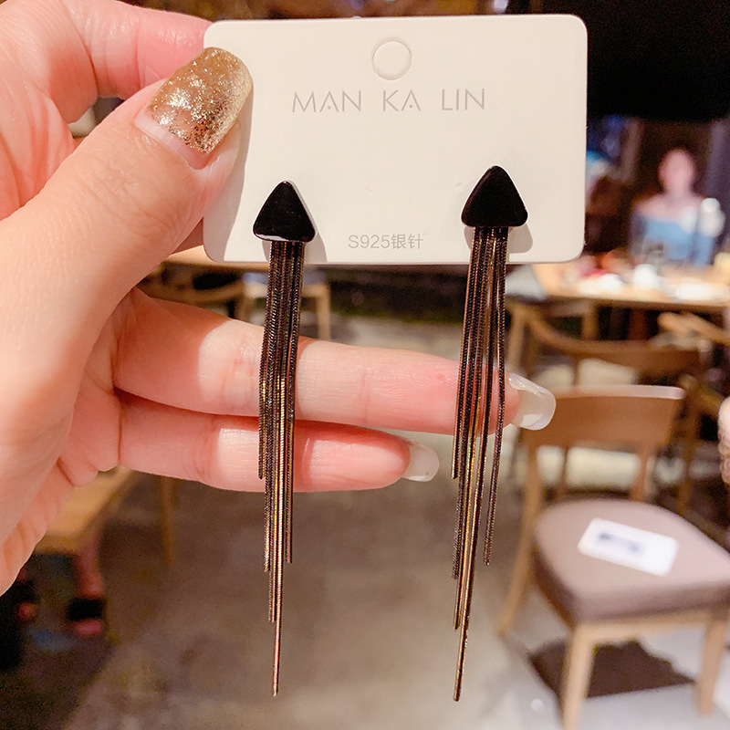 Khuyên Tai Thời Trang Dáng Dài Phong Cách Hàn Quốc