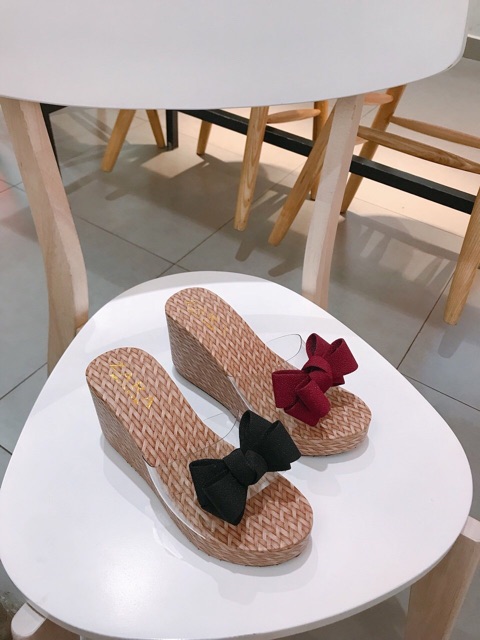 Xuồng Nơ Phồng Đen-Đỏ