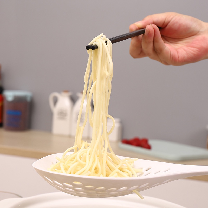 Multifunctional Heat Resistant Filter Scoop / Food Grade Large Scoop Kitchen Strainer Colander For Kitchen