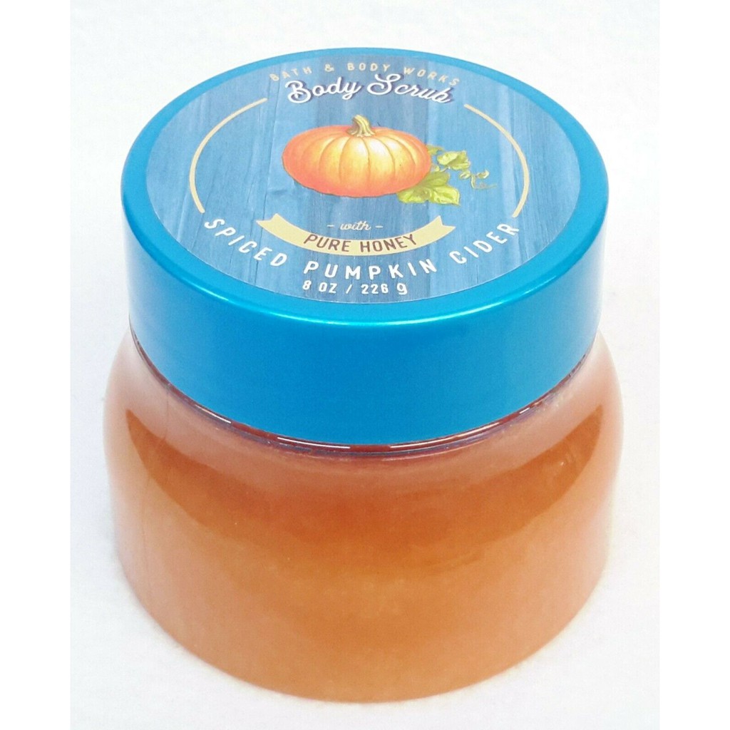 Sữa tắm tẩy tế bào chết Signature Collection SPICED PUMPKIN CIDER pure honey body scrub 226g (Mỹ)