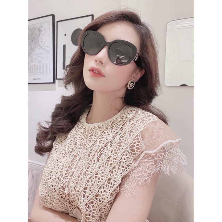 Burberry - Kính mát Burberry mắt xám đen, gọng logo BE4298 3001T3