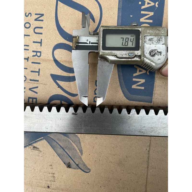 THANH RĂNG M2.5- 25x25x1000 BƯỚC T=7.8