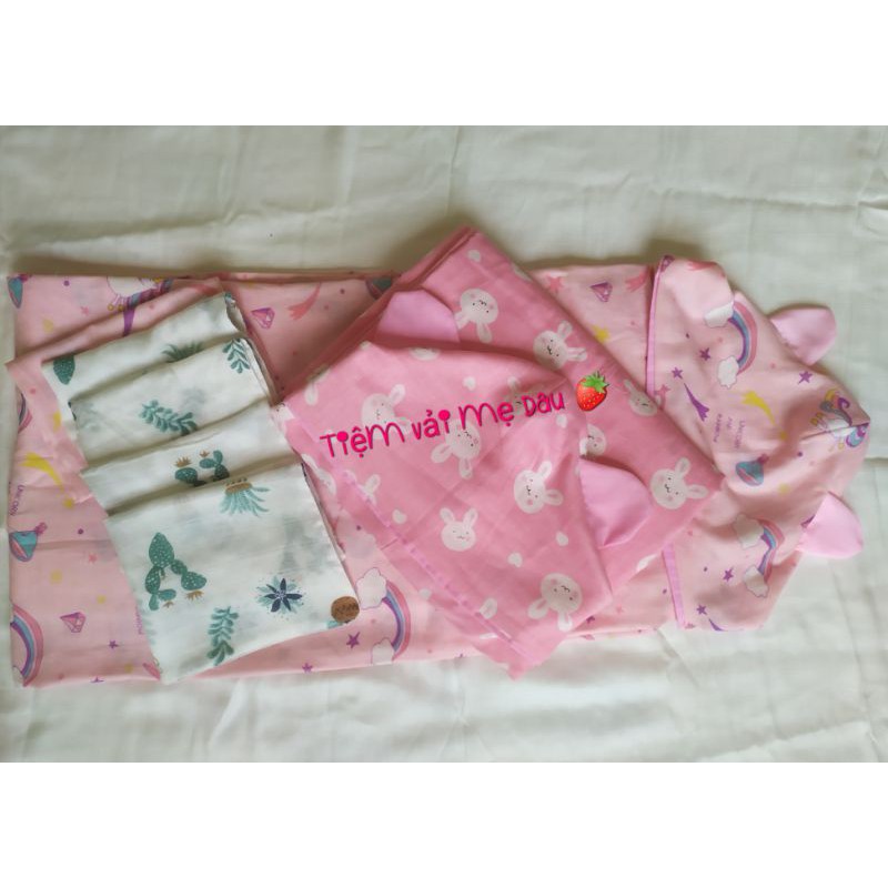 Khăn tắm choàng mũ muslin 4 lớp họa tiết siêu yêu cho bé