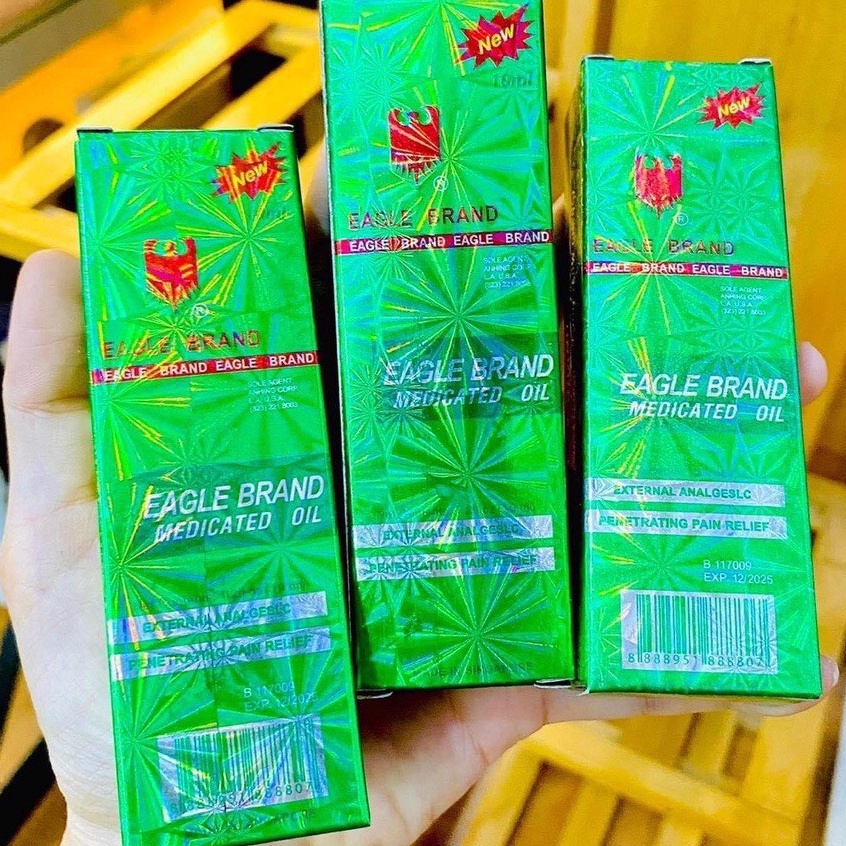 Dầu Con Ó Dạng Lăn xanh Eagle Brand 12ml