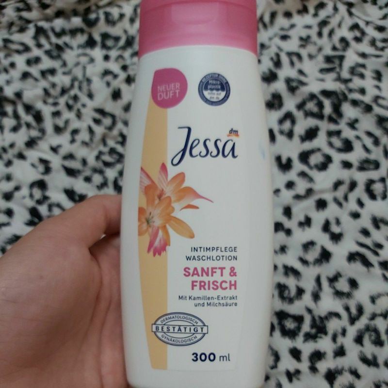 Dyng dịch vệ sinh Jessa