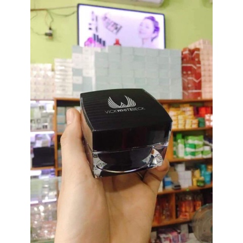 KEM DƯỠNG DA MẶT ĐA CHỨC NĂNG NÁM VICK WHITE BECK