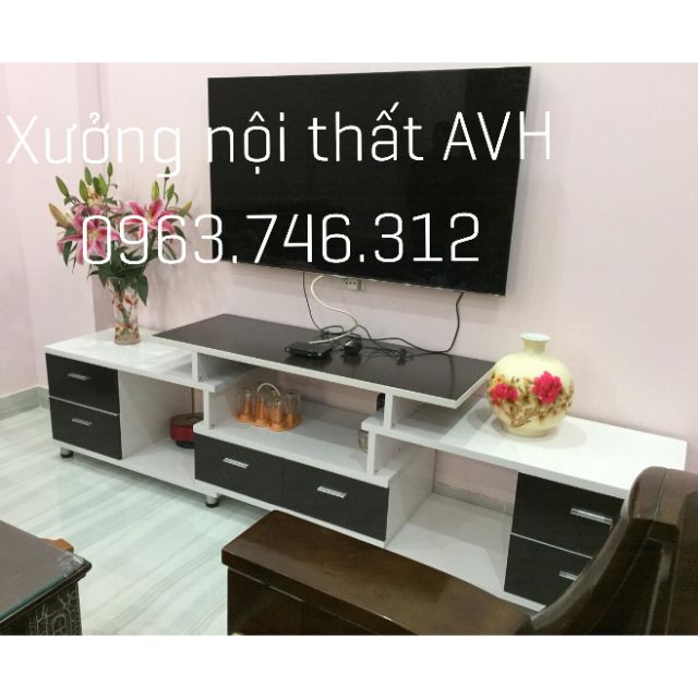 Kệ tivi nhựa đài loan mã 05