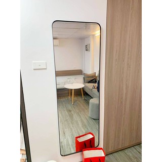 Gương treo tràn viền bo góc Nice Home Decor