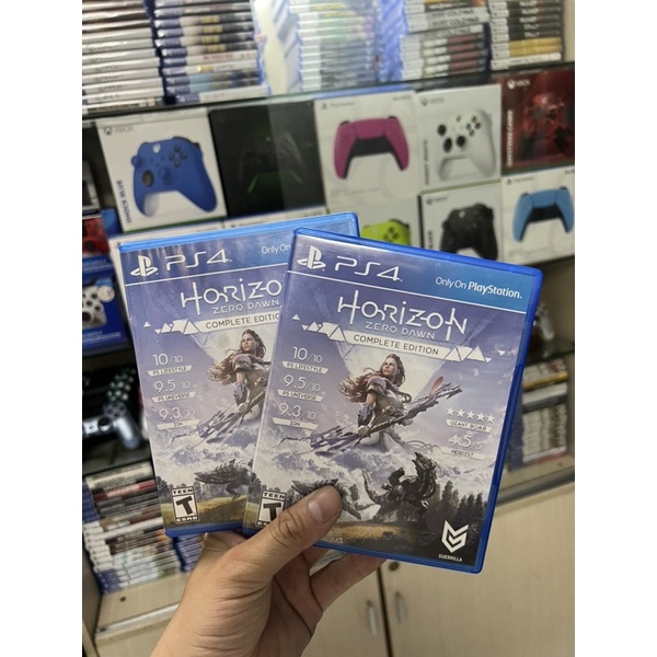 Đĩa chơi game PS4: Horizon Zero Dawn Completed Editon