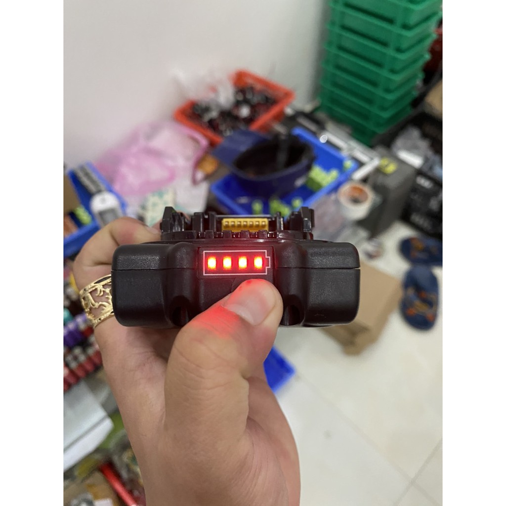 Pin Makita 18V 2.5 AH 1 hàng cell nhận sạc zin, led báo Pin như zin. BN.