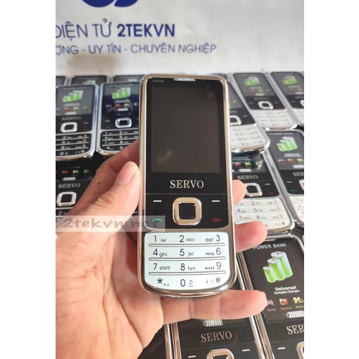 Điện thoại 4 sim Servo V9500 có chức năng thay đổi 6 giọng nói- bảo hành 12 tháng
