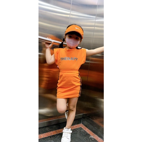 Sét áo phối chân váy thể thao không kèm nón