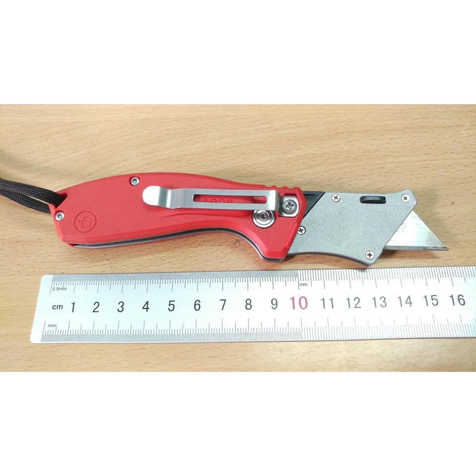 Dao rọc cáp Milwaukee