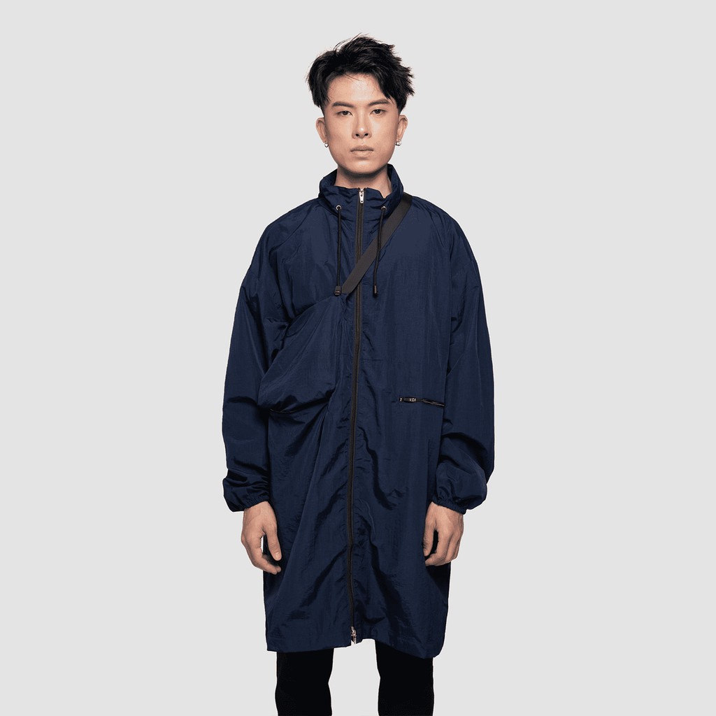 Áo khoác Nam dài có cross bag EMC/S 208025 Nylon Coat