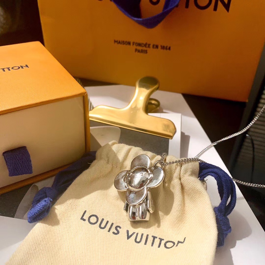 Dây chuyền Louis Vuitton x Bearbrick DJ FW22
