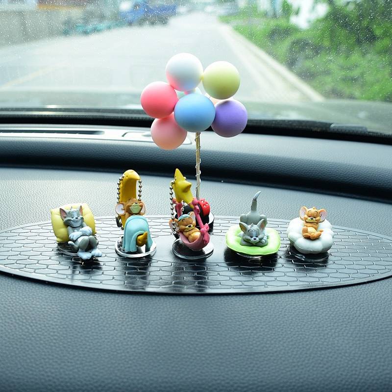 Cat and Mouse Tom Jerry Anime Peripheral Garage Kits Model Furnishing Articles Doll Children's Toy Birthday Baking Gift Auto department store supplies
