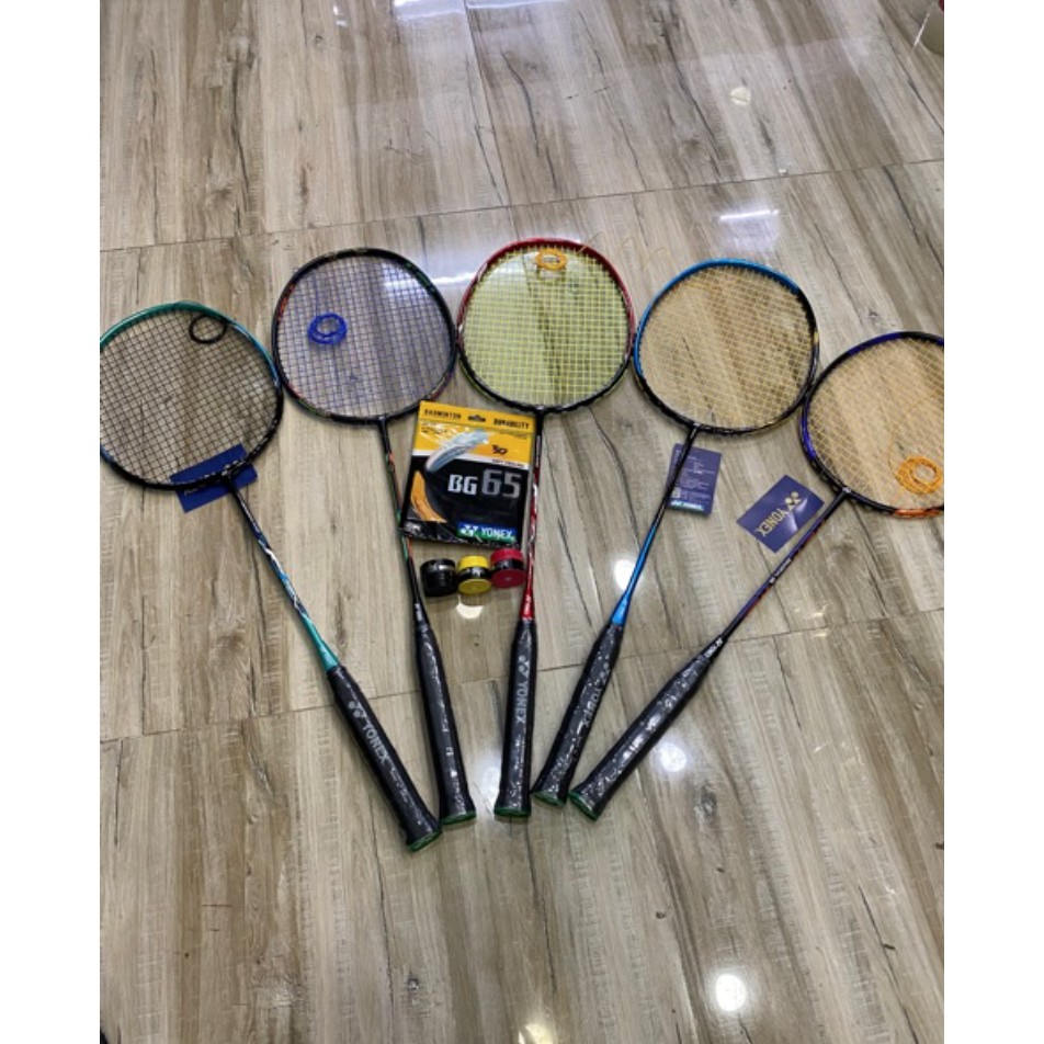 Vợt cầu lông Yonex cao cấp 100% Cacbon đan dây tốt 10kg tặng 3 món - RAY SPORT