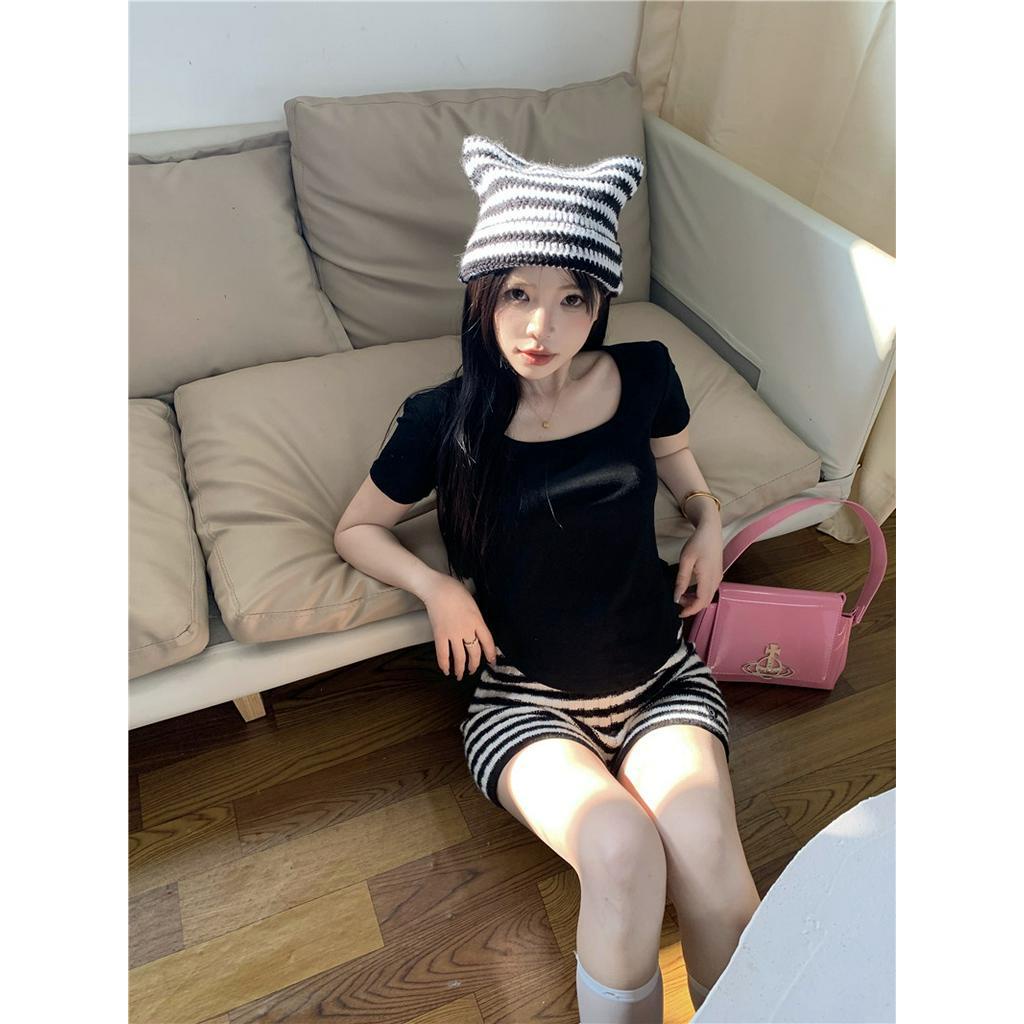 Áo Thun Cổ Vuông Ngắn Tay Phong Cách Hàn Quốc Cá Tính 62376