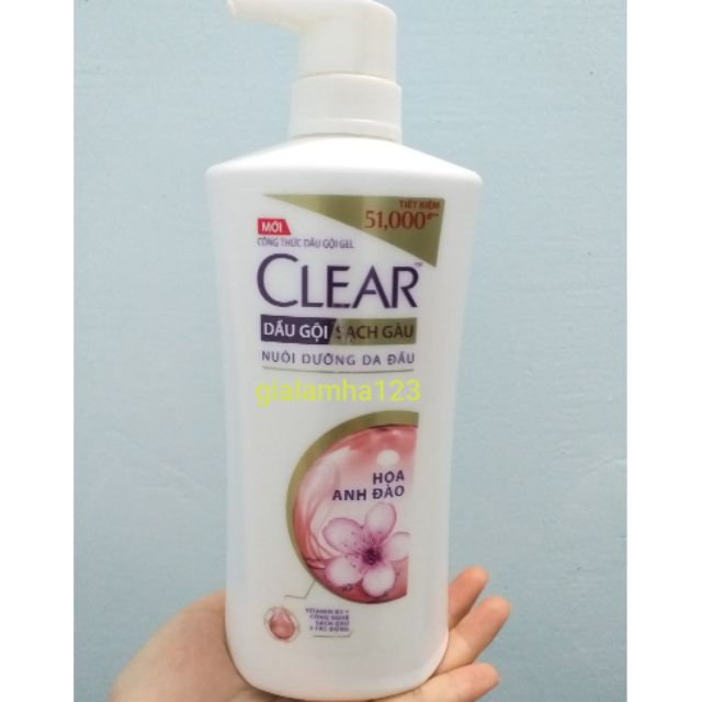 Dầu gội sạch gàu Clear hoa anh đào 630g