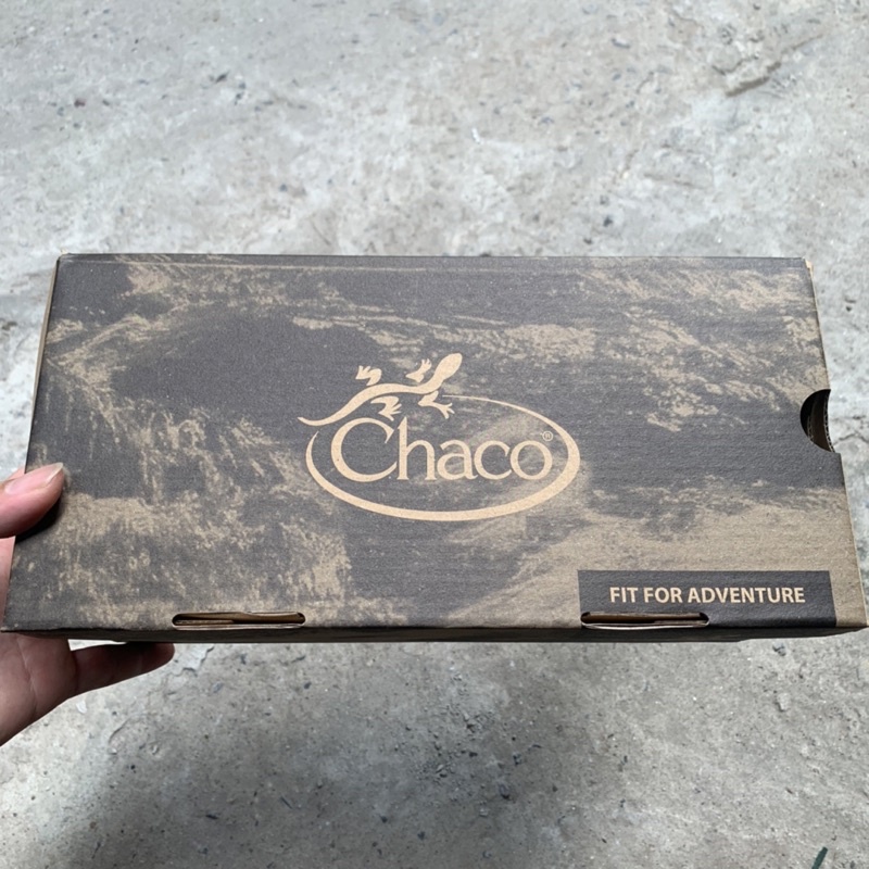 Hộp Đựng Dép Chaco