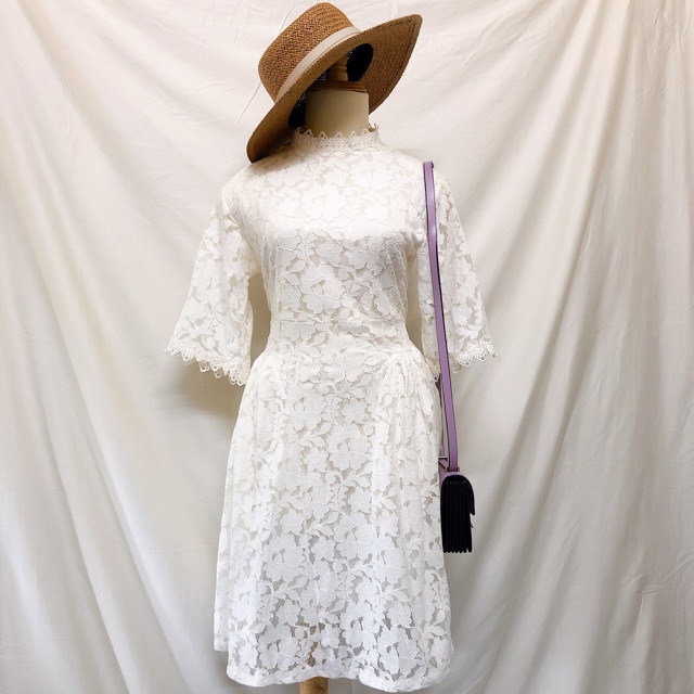 Váy trắng newtag, size M
