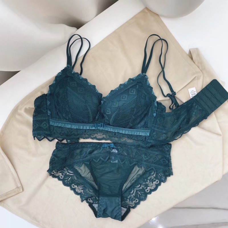 Bộ đồ lót ren không gọng Xu Chiêng đệm dày 4cm, áo lót định hình cao cấp cho người ngực lép F978 | BigBuy360 - bigbuy360.vn