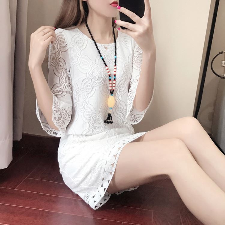 Đầm nữ tay lửng phối ren phong cách thời trang | BigBuy360 - bigbuy360.vn