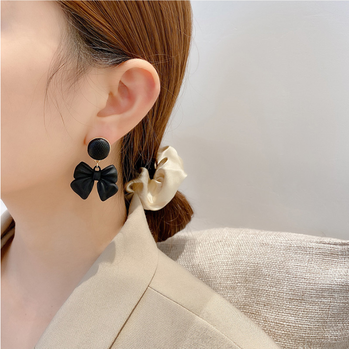 Fashion Black Bow Butterfly Earrings Hoa Tai Korean Temperament Simple Silver Needle Ear Studs