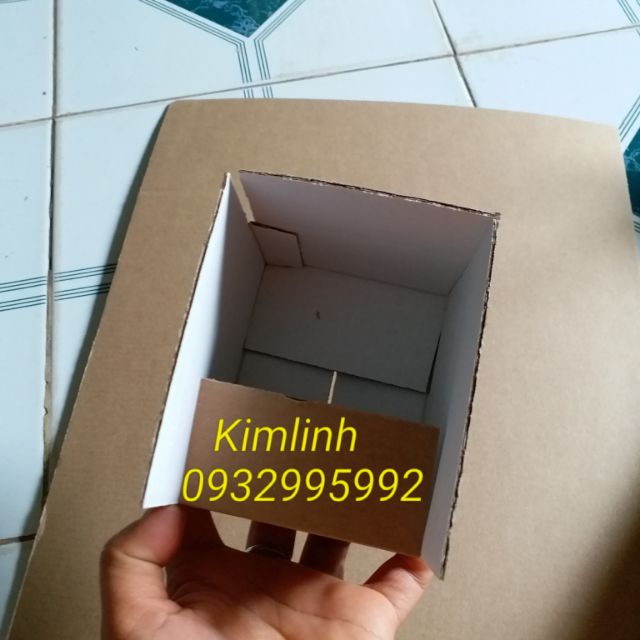 hộp carton size 12x6x6 ( 500 hộp mặt trong màu trắng ngoài nâu )