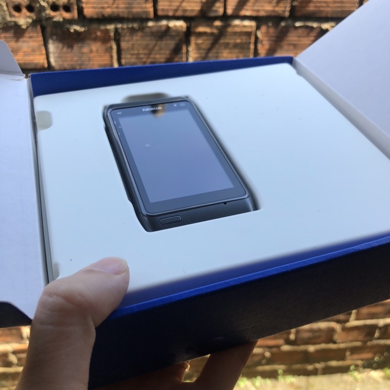 Điện Thoại Nokia N8 Fullbox Nhà Mạng O2