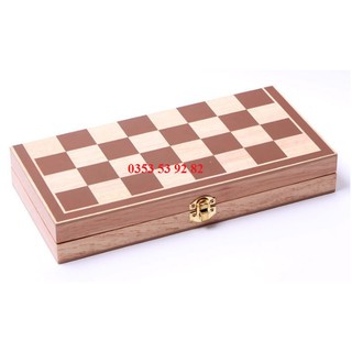 cờ vua chất liệu gỗ